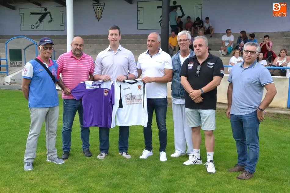 El técnico que ascendió al Hergar a Regional, Javi Martínez, coge las riendas del Ciudad Rodrigo ...