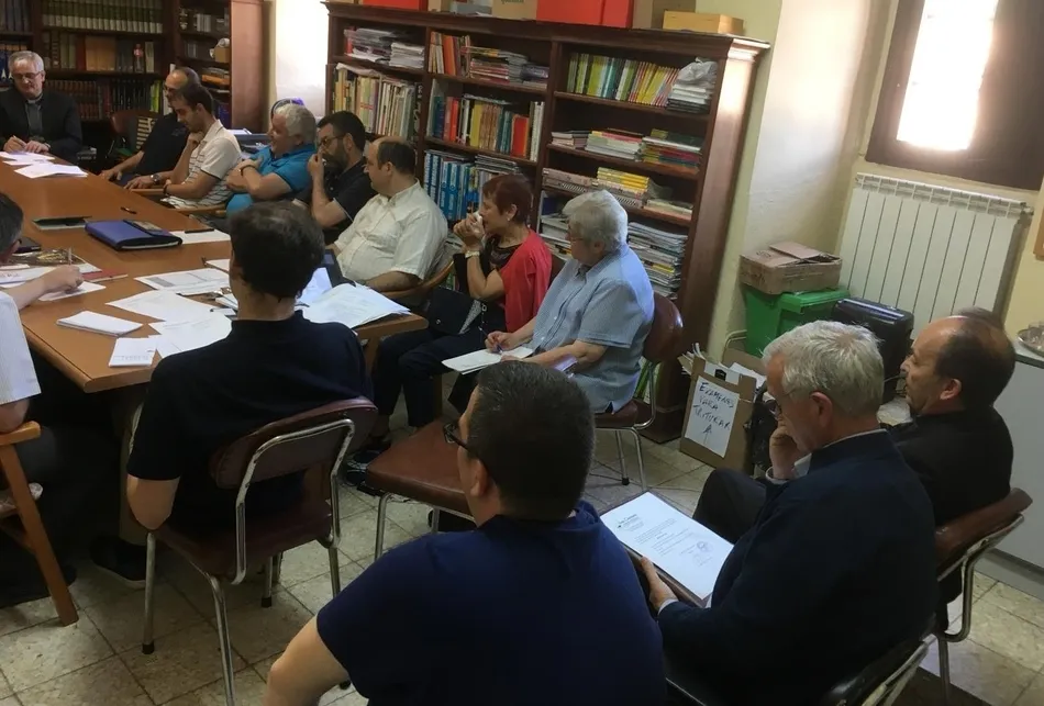 Foto 2 - El Seminario celebra la graduaci&oacute;n de tres alumnos de 2&ordm; Bachillerato  