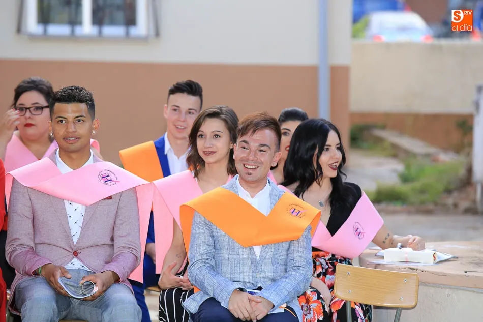 Foto 3 - El Centro de FP Hern&aacute;ndez Vera despide el curso con una emotiva graduaci&oacute;n  