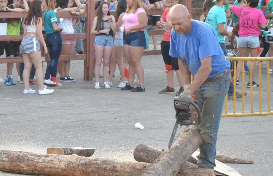 La prioridad que fijamos a nivel local es seguir manteniendo la gente empleada que tenemos  