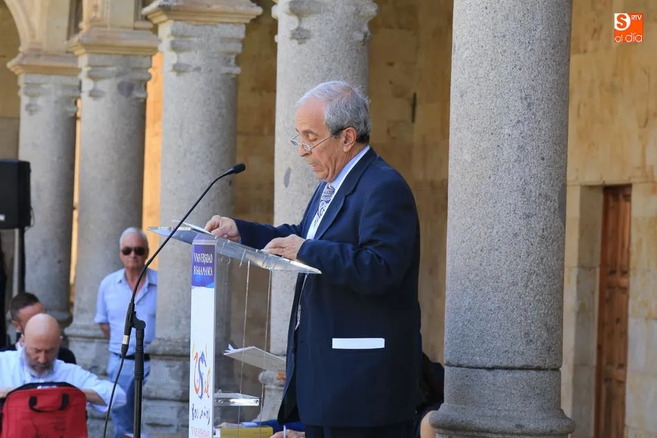 Foto 7 - Los versos de Fray Luis de Le&oacute;n conquistan las Escuelas Menores