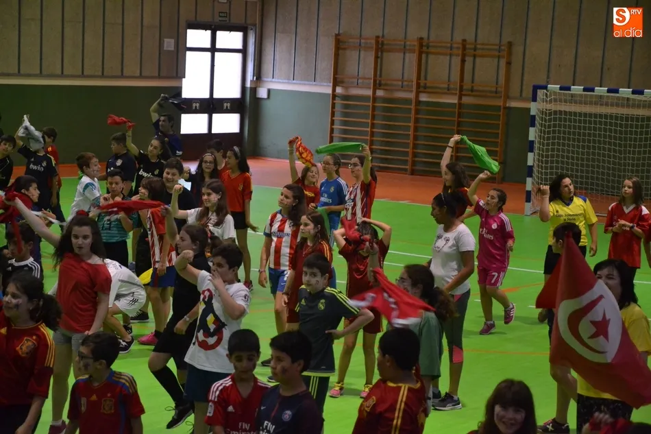 Foto 9 - El Colegio San Francisco se despide gritando &iexcl;gol!  