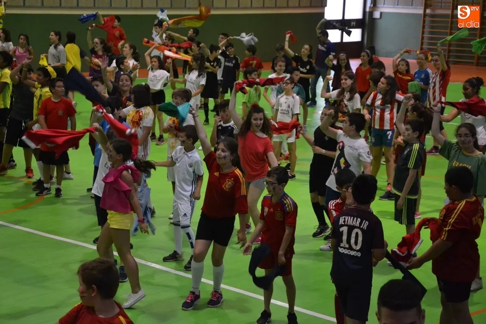 Foto 10 - El Colegio San Francisco se despide gritando &iexcl;gol!  