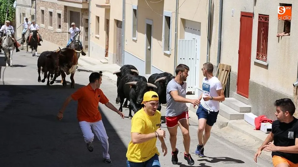 Un encierro a caballo en las fiestas del año pasado