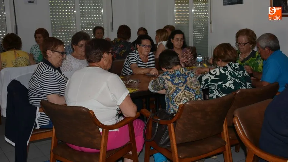 Foto 10 - Los mayores despiden las clases de gimnasia con una jornana de convivencia en Lumbrales