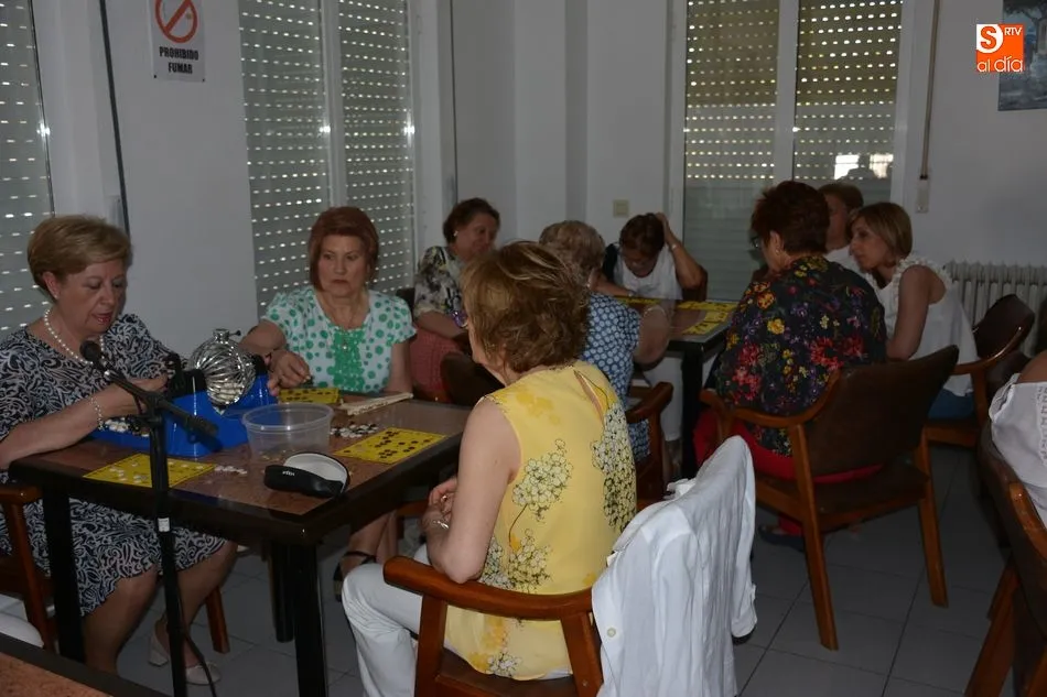Foto 11 - Los mayores despiden las clases de gimnasia con una jornana de convivencia en Lumbrales