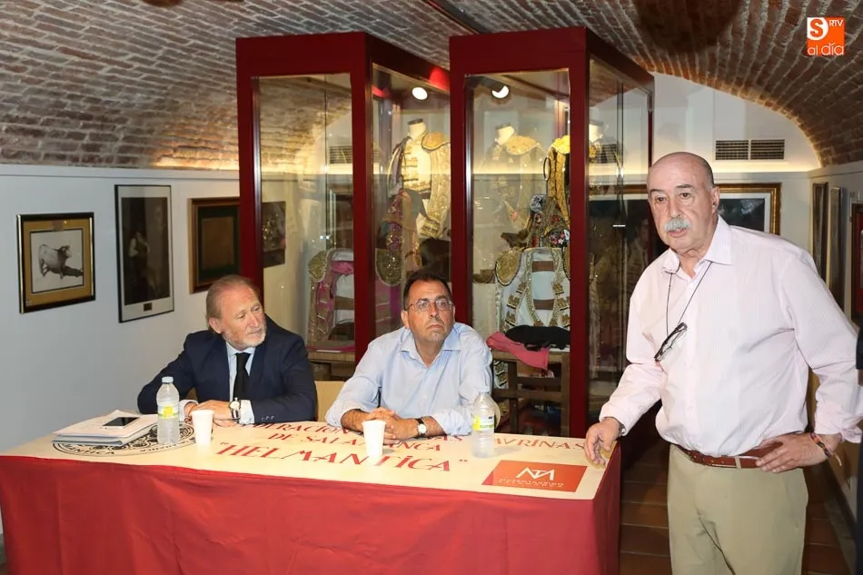 Foto 9 - Alipio P&eacute;rez-Tabernero relata sus vivencias taurinas en una amena charla