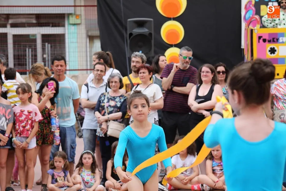 Foto 6 - El Colegio Padre Manj&oacute;n cierra el curso con exhibiciones y una divertida disco funky