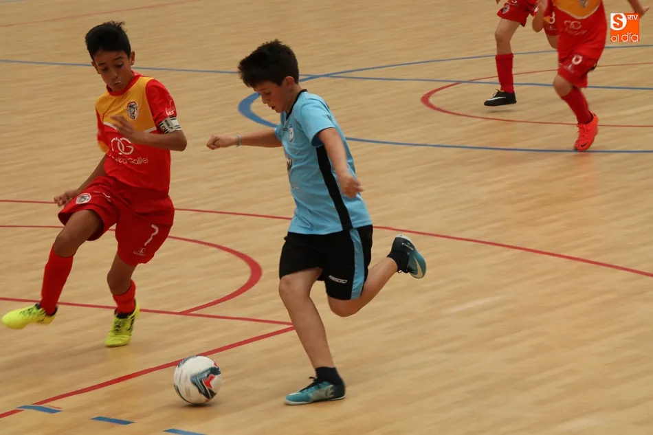 Foto 6 - Arranca el IV Torneo Internacional de F&uacute;tbol Sala Ciudad de Salamanca con cerca de 400 deportistas ...