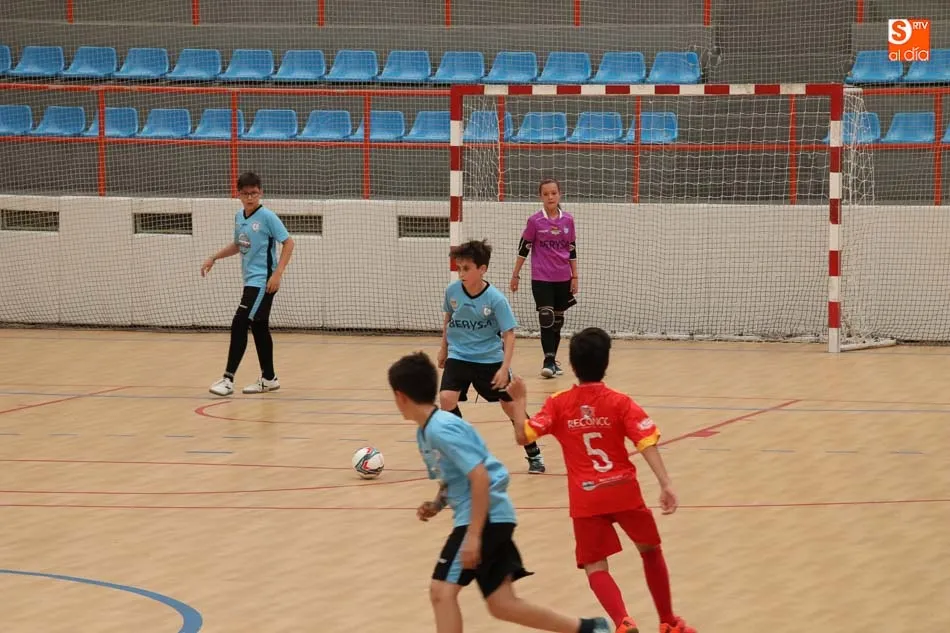 Foto 5 - Arranca el IV Torneo Internacional de F&uacute;tbol Sala Ciudad de Salamanca con cerca de 400 deportistas ...
