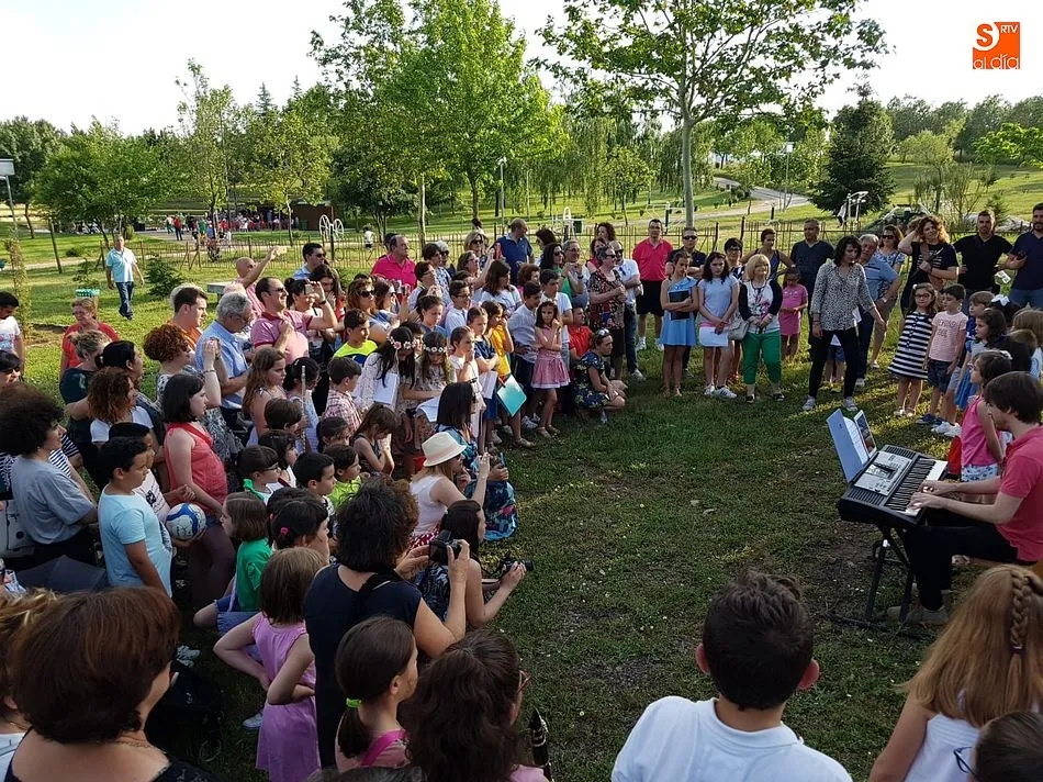 Foto 5 - Ritmo y naturaleza en el final de curso de la Escuela de M&uacute;sica