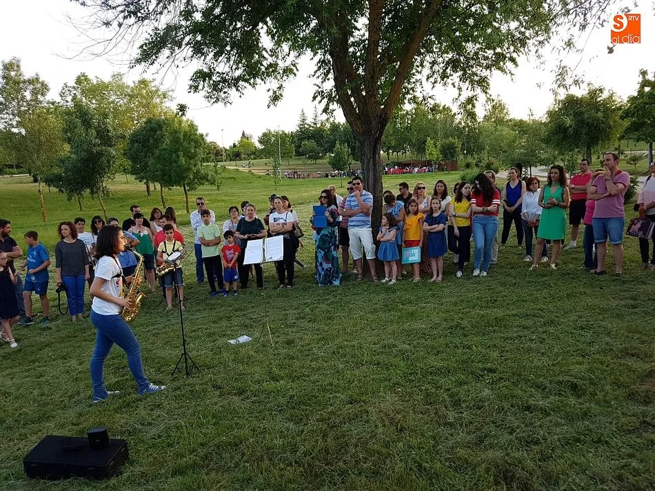 Foto 2 - Ritmo y naturaleza en el final de curso de la Escuela de M&uacute;sica