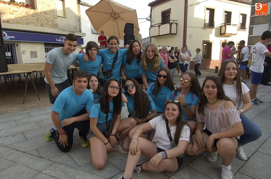 Foto 5 - Navasfr&iacute;as da el chupinazo de salida a las fiestas de San Juan en El Rebollar  