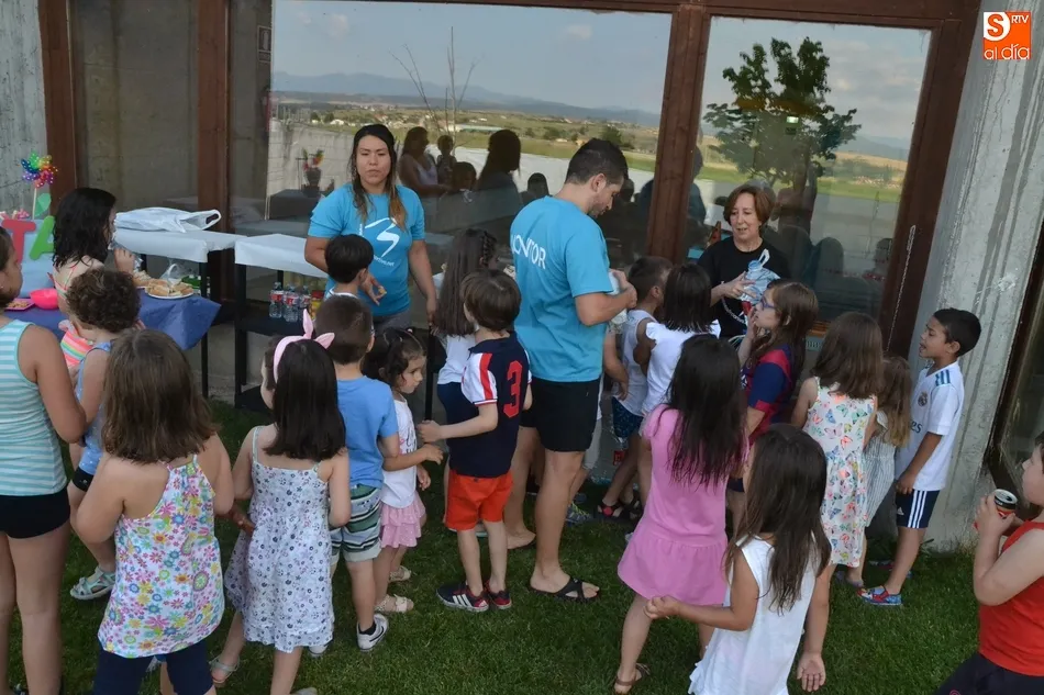 Foto 9 - Divertida fiesta de fin de curso en el Centro Acu&aacute;tico y Deportivo  