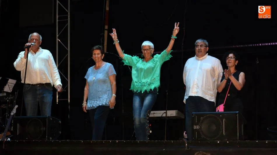Foto 9 - Las Pe&ntilde;as inician las fiestas al grito de &ldquo;Viva San Juan Bendito&rdquo;