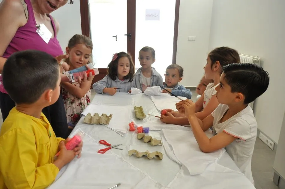 Foto 4 - Los m&aacute;s peque&ntilde;os protagonizan la jornada festiva en Carrascal de Barregas