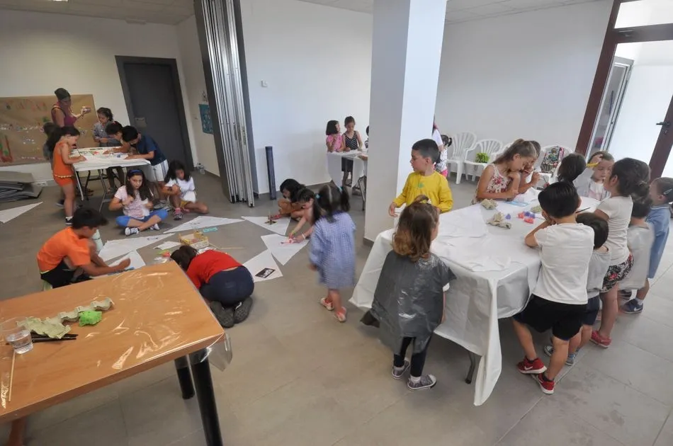 Foto 3 - Los m&aacute;s peque&ntilde;os protagonizan la jornada festiva en Carrascal de Barregas