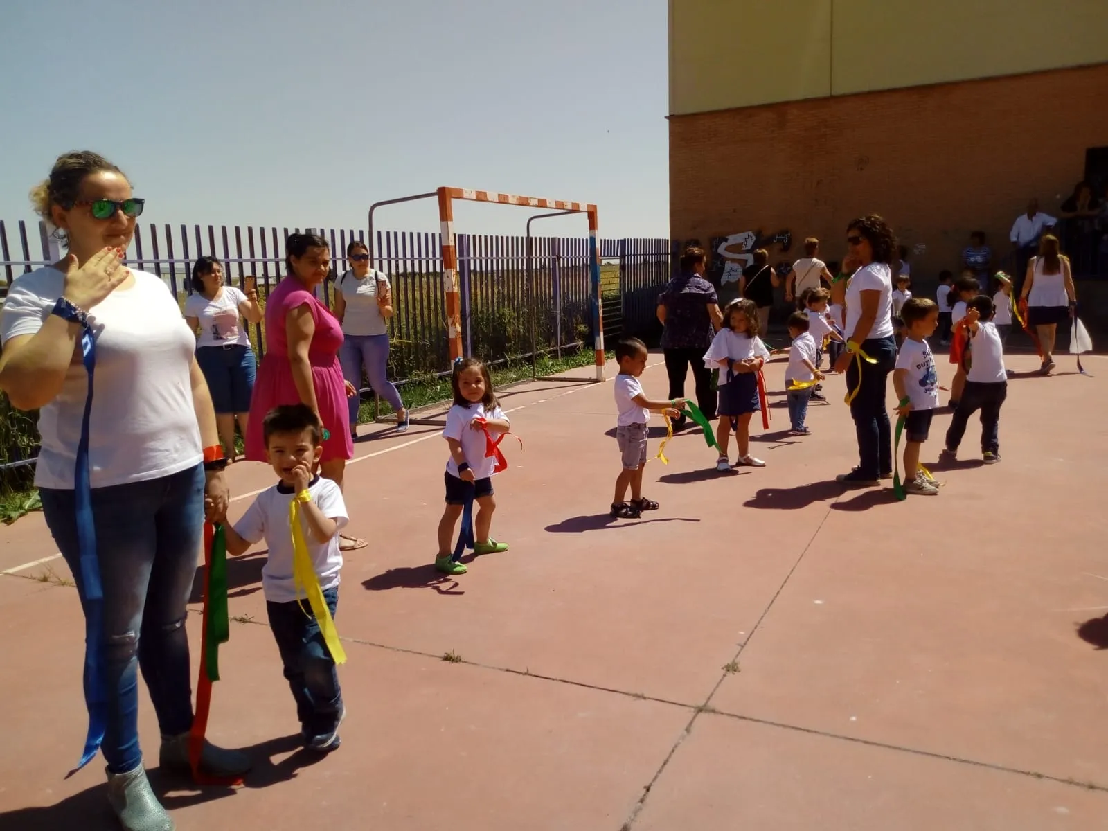 Foto 2 - Animaci&oacute;n y ritmo para despedir el curso en los colegios Severiano Montero y Miguel de Unamuno
