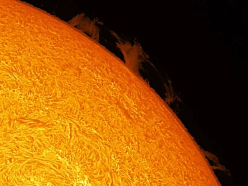 Foto 3 - Salamanca se congrega para observar el cielo por El D&iacute;a Internacional del Sol  