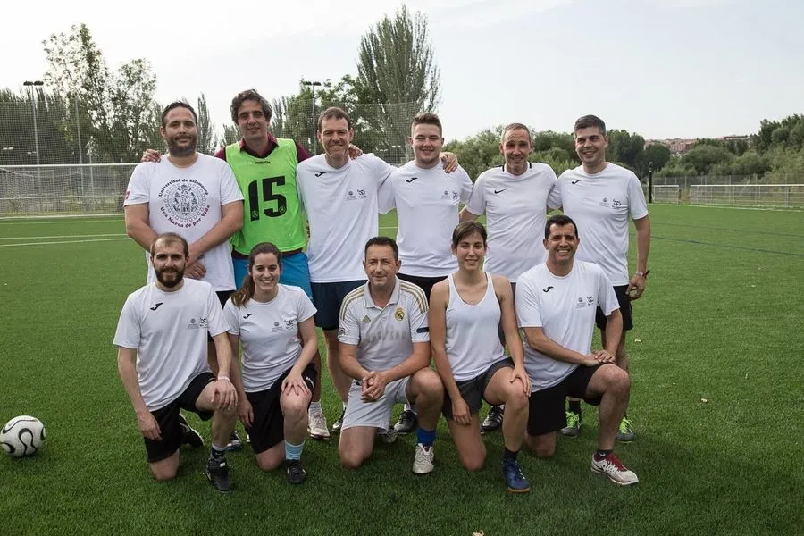 Foto 6 - La USAL organiza un partido ben&eacute;fico para los equipos reci&eacute;n ascendidos de f&uacute;tbol sala y...