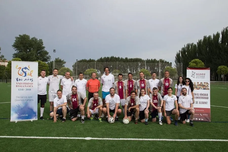 Foto 5 - La USAL organiza un partido ben&eacute;fico para los equipos reci&eacute;n ascendidos de f&uacute;tbol sala y...