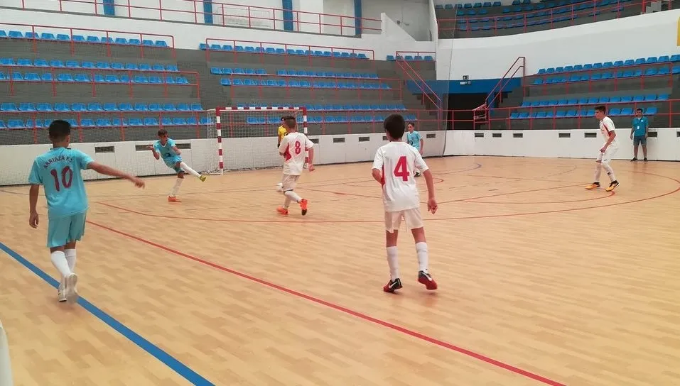 Foto 6 - El III Cadete se mete en las semis del Torneo Ciudad de Salamanca tras ganar a Inter Movistar  