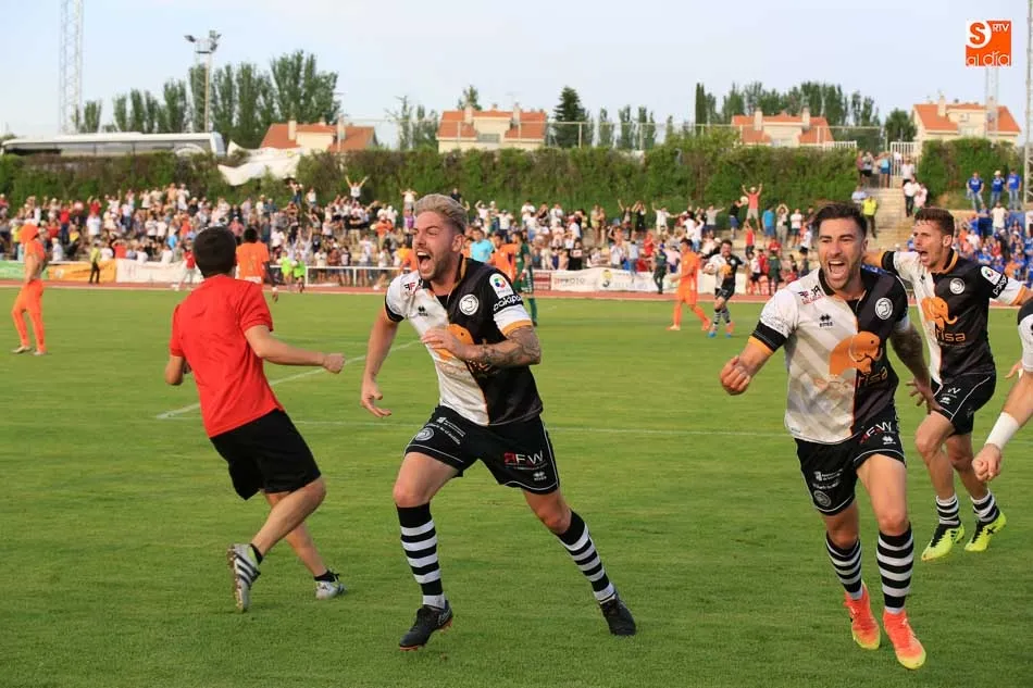 Foto 3 - Todas las jugadas de la victoria de Unionistas ante el Socu&eacute;llamos (3-1)