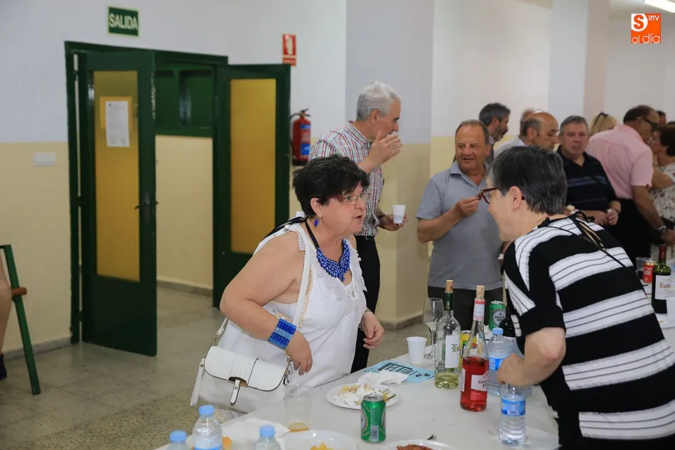 Foto 8 - La Asociaci&oacute;n Navega re&uacute;ne a socios y vecinos para compartir un vino de honor
