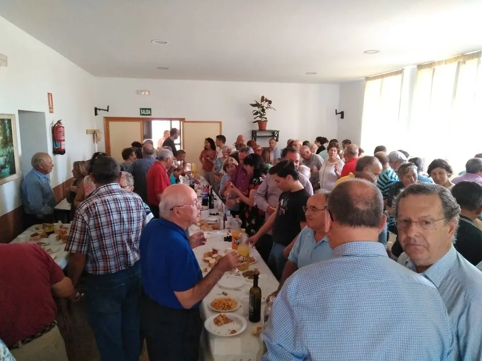 Foto 3 - Los mayordomos presiden los actos en honor a San Juan en Cabeza de Framontanos  
