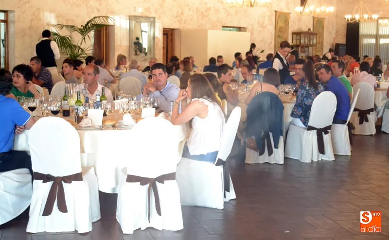 Foto 3 - Javier Iglesias destaca la pujanza del sector de la patata durante su encuentro con los socios de...