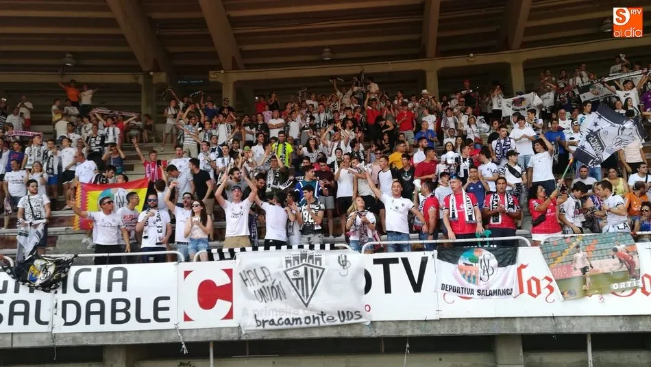 Foto 2 - Todas las jugadas del Compostela 0 Salmantino UDS 1  
