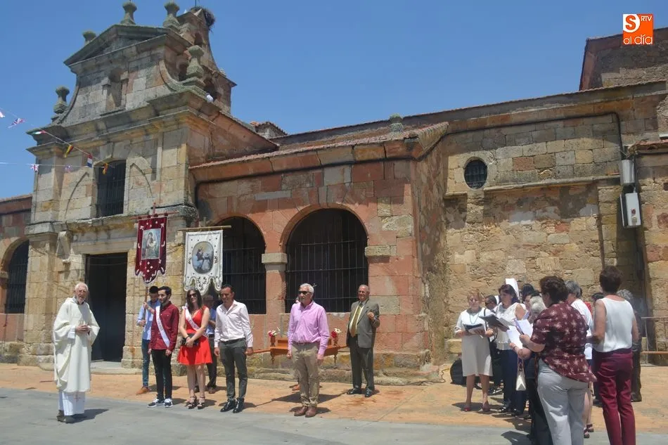 Foto 4 - Palacios del Arzobispo pone el broche final a sus fiestas patronales  