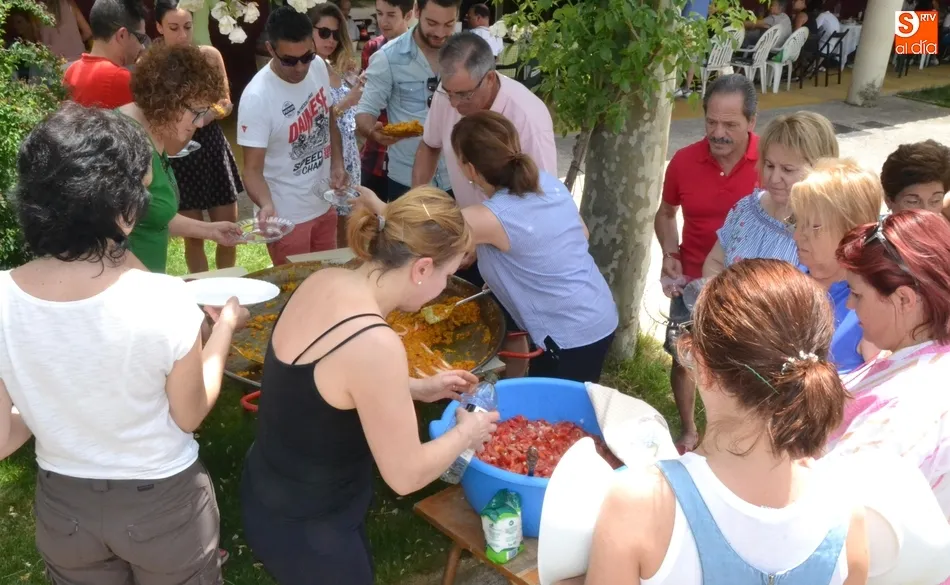 Foto 11 - Sanjuanejo cierra sus fiestas degustando una deliciosa paella  