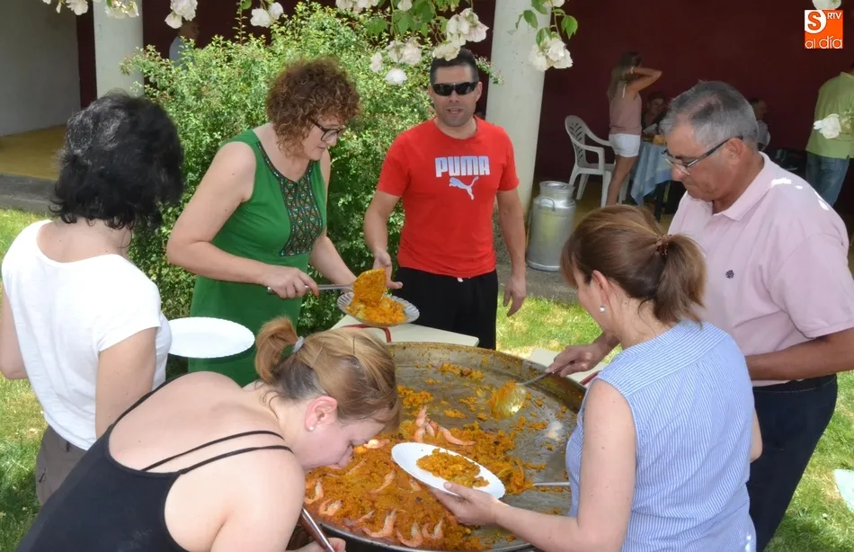 Foto 10 - Sanjuanejo cierra sus fiestas degustando una deliciosa paella  