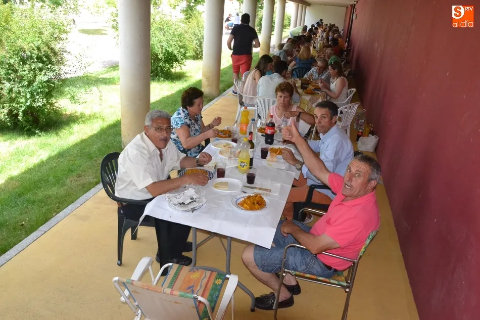 Foto 4 - Sanjuanejo cierra sus fiestas degustando una deliciosa paella  