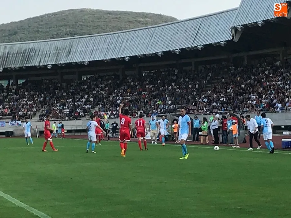 Foto 8 - El Salmantino UDS suma su tercer ascenso en tres a&ntilde;os y llega a Segunda B tras superar al...