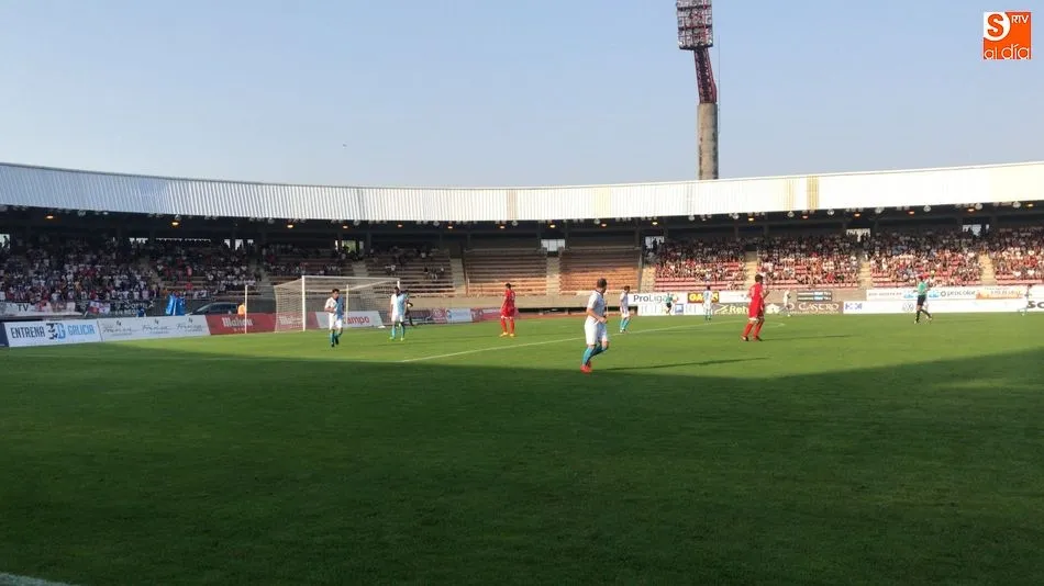 Foto 7 - El Salmantino UDS suma su tercer ascenso en tres a&ntilde;os y llega a Segunda B tras superar al...