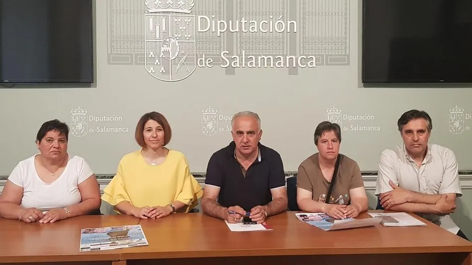 Un instante de la presentación realizada en La Salina.