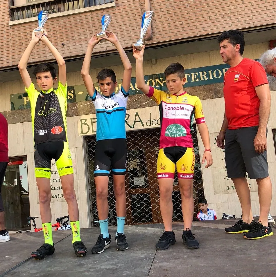 Foto 3 - Podio para David Mart&iacute;n y Jorge Hern&aacute;ndez en Segovia