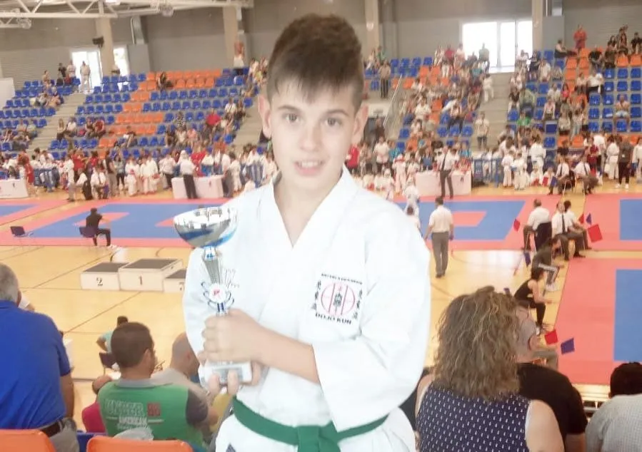 Foto 2 - Marcos Luis sube al podio en el Campeonato Regional de K&aacute;rate  