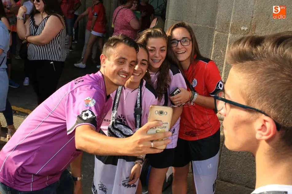 Foto 4 - El presidente del Salmantino UDS promete volver muy pronto al Sal&oacute;n de Recepciones  