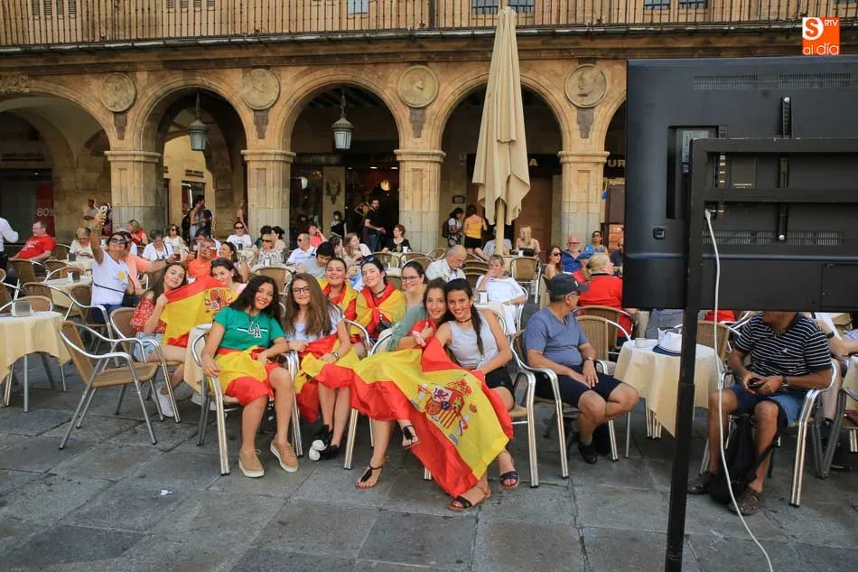 Foto 9 - Los salmantinos no fallan a su cita para ver a la Selecci&oacute;n disputar el encuentro contra Marruecos ...