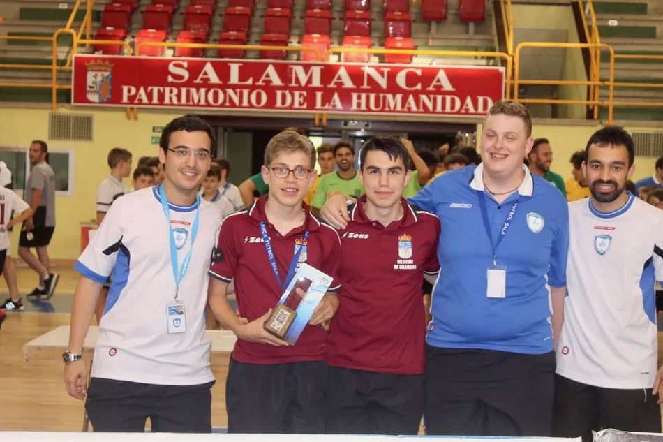 Foto 10 - Nutrida participaci&oacute;n y &eacute;xito del torneo Futsal Ciudad de Salamanca