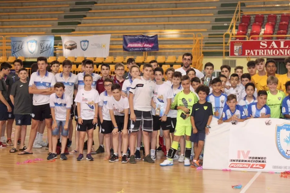 Foto 4 - Nutrida participaci&oacute;n y &eacute;xito del torneo Futsal Ciudad de Salamanca