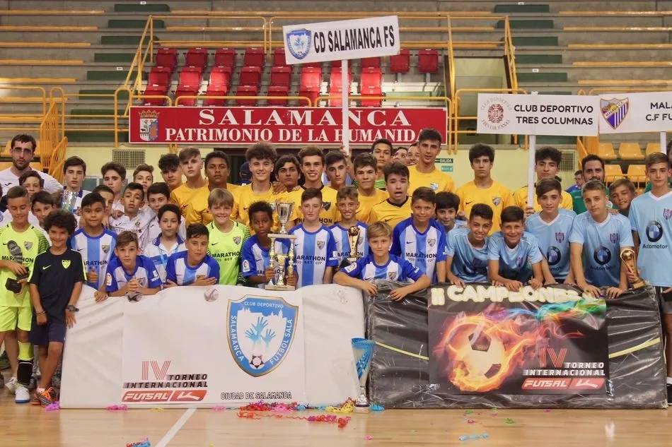 Foto 2 - Nutrida participaci&oacute;n y &eacute;xito del torneo Futsal Ciudad de Salamanca