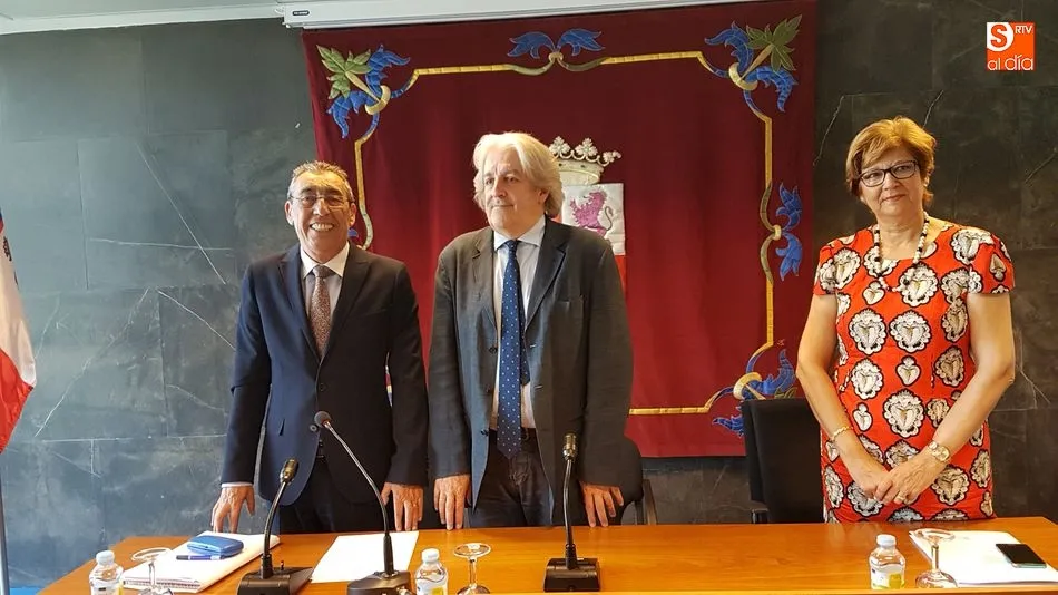 Bienvenido Mena, Agustín Álvarez y Manuela Plaza