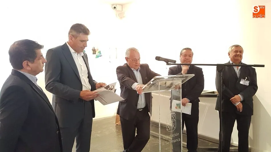 Foto 4 - Homenaje y recuerdo al poeta peruano C&eacute;sar Vallejo a los 80 a&ntilde;os de su muerte