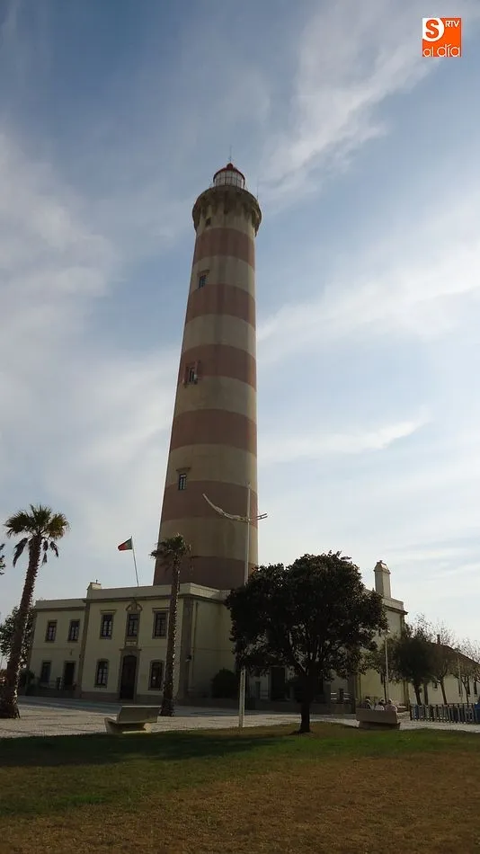 Foto 2 - Faro de Aveiro, el guardi&aacute;n del mar  