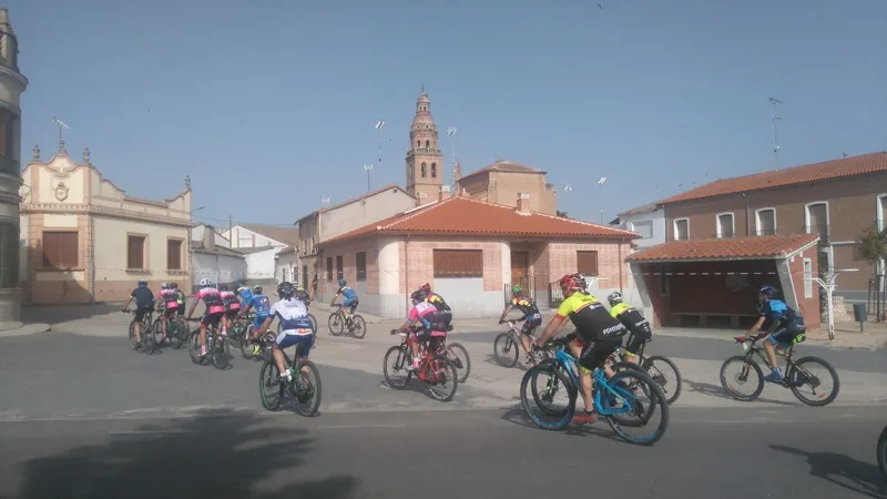 Foto 7 - &Eacute;xito para la I Ruta BTT entre Lagunas y Campi&ntilde;as, estren&aacute;ndose con 120 corredores y...