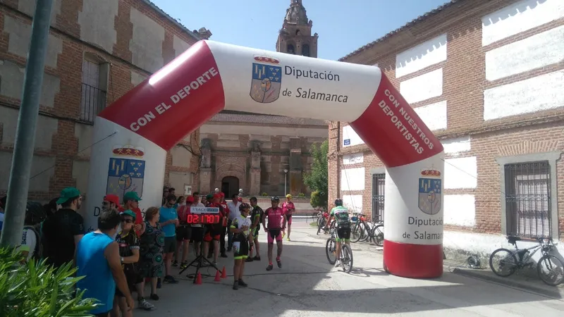 Foto 2 - &Eacute;xito para la I Ruta BTT entre Lagunas y Campi&ntilde;as, estren&aacute;ndose con 120 corredores y...